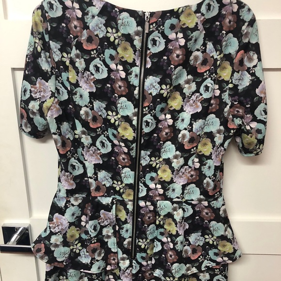 Floral peplum dress - Picture 4 of 5
